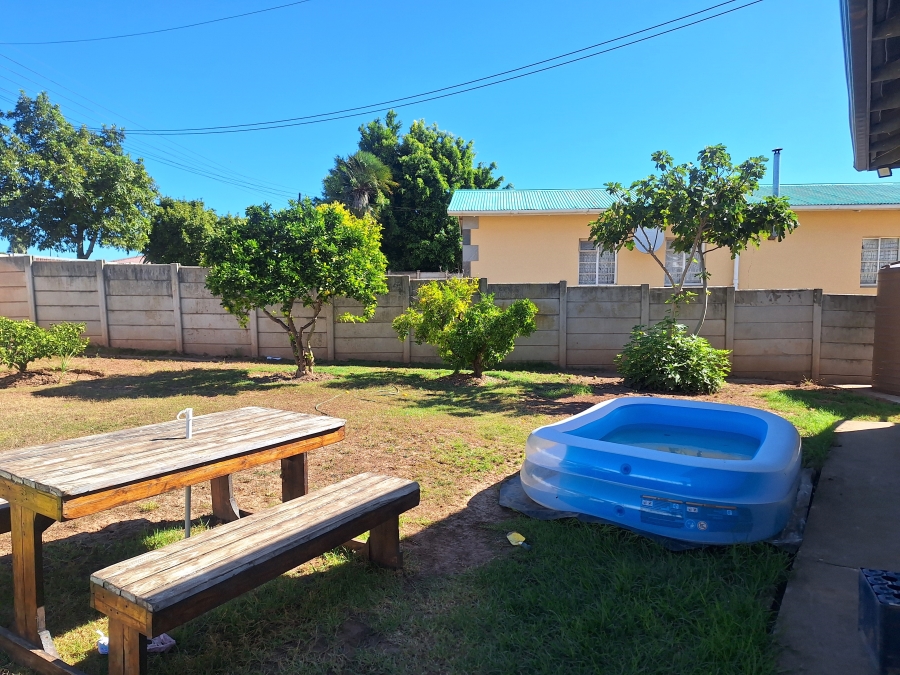 4 Bedroom Property for Sale in Van Riebeeck Hoogte Eastern Cape